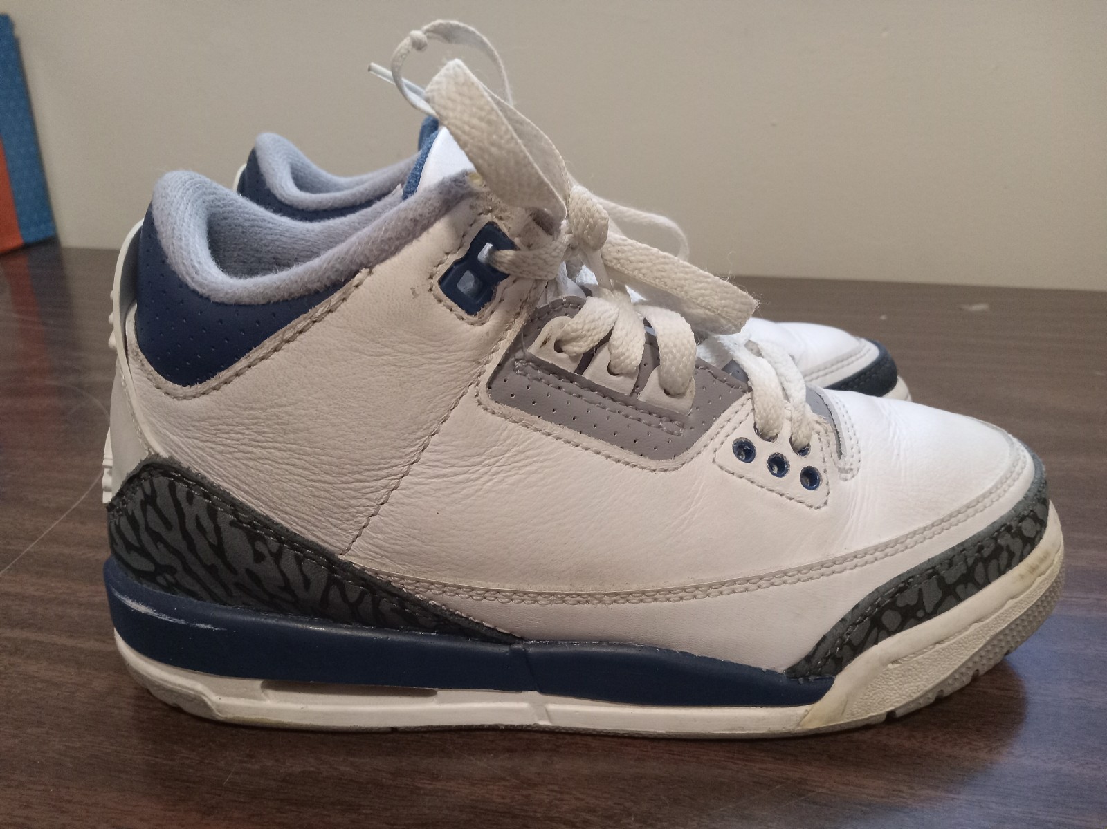 Nike Air Jordan 3 Retro Navy Basketball Sneakers Shoes Boys Size 4Y DM0967-140