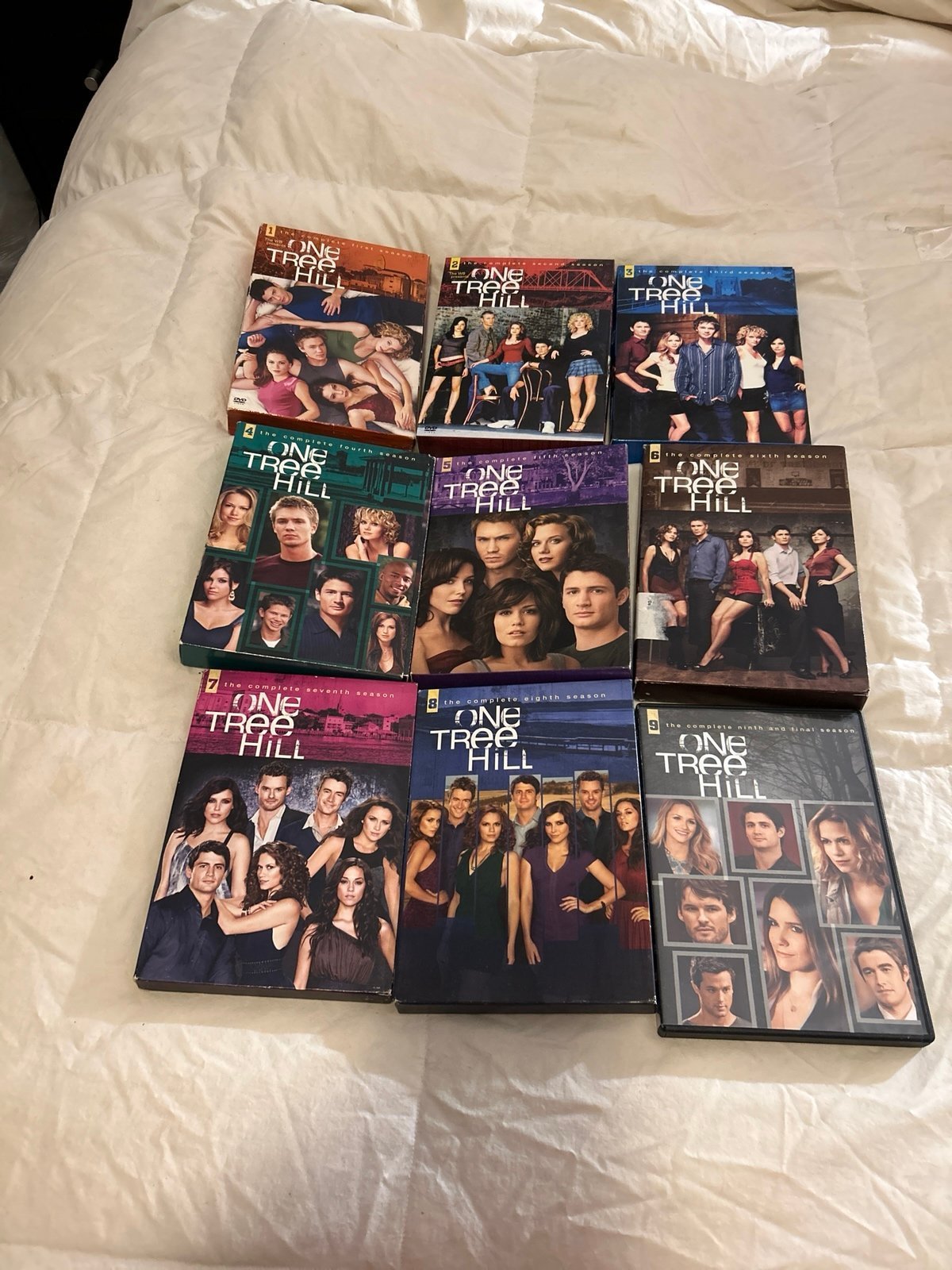 One tree hill complete series (sealed) dvd