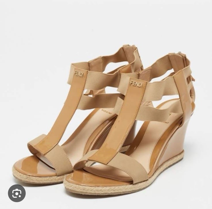 Fendi carioca wedges in mink