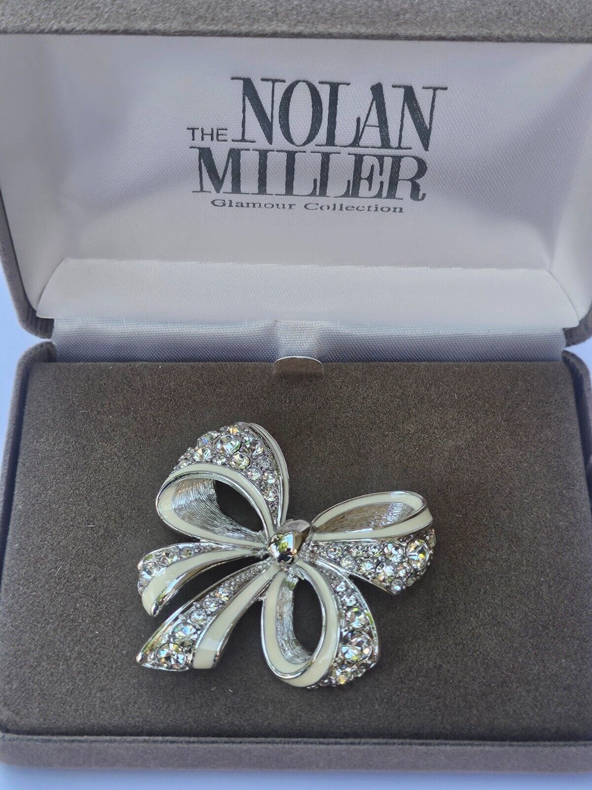 Nolan Miller Signed Glamour Collection Rhinestone Shining Spirit Bow Pin Brooch