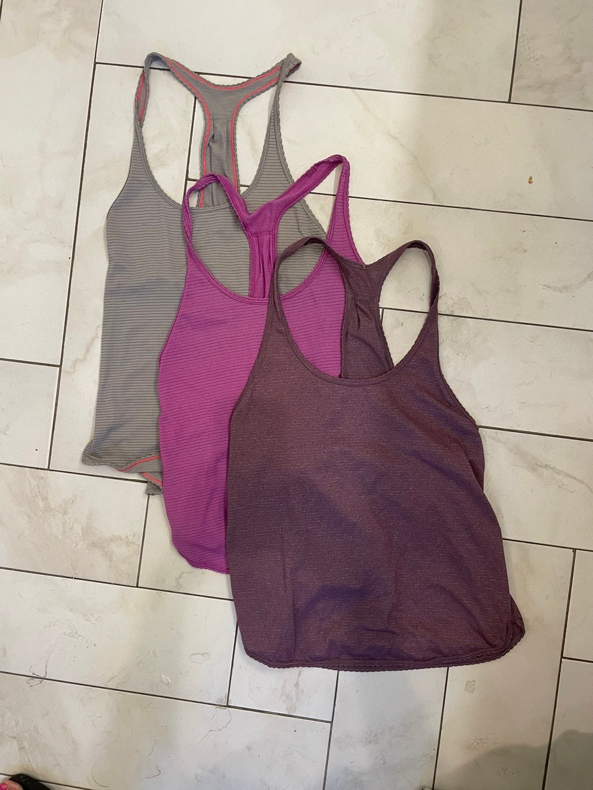 Lululemon 105 singlet tank top bundle size 2