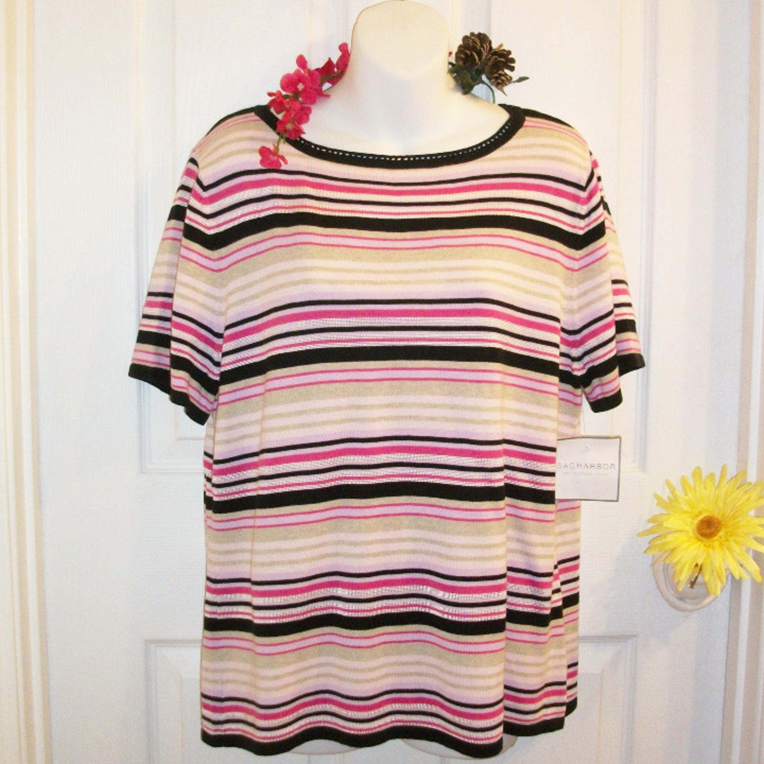 SAG HARBOR Knit Top Short Sleeve NWT $36