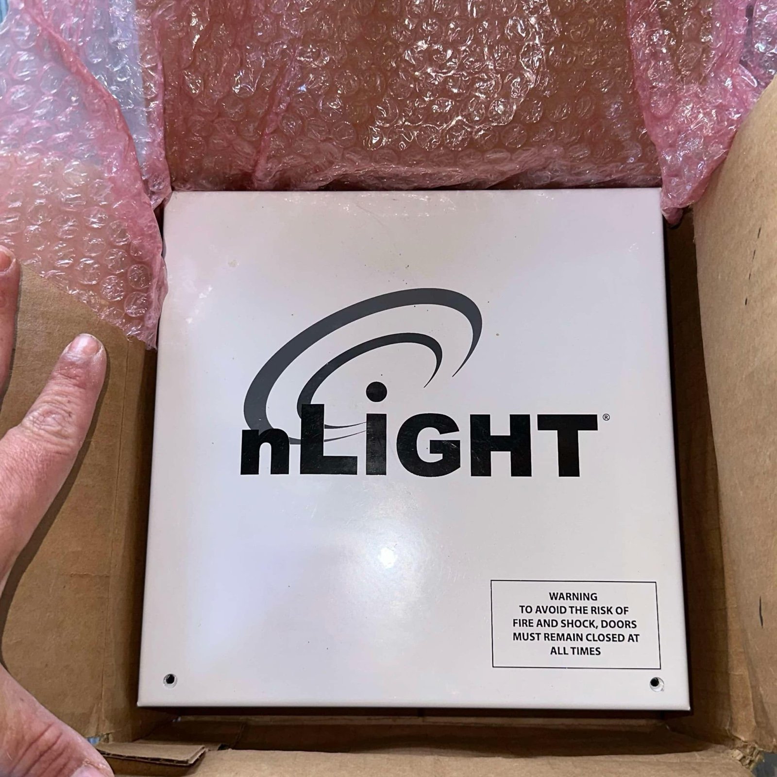 nLight Cabinet 4 Relay Dimming Sensor Switch- New In Box