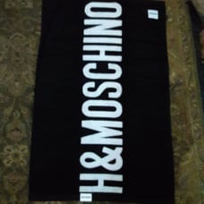 75 H&MOSCHINO OVERSIZED SHEET TOWEL