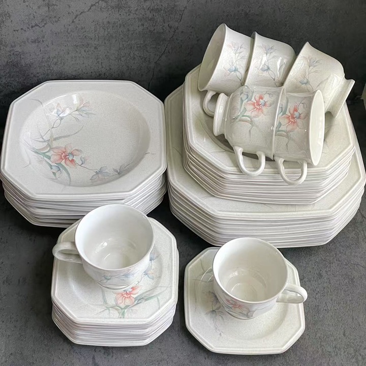 38-pc Mikasa Japan Casual Moods Melissa CH806 Dinner Set Plate/Bowl/Cup & Saucer
