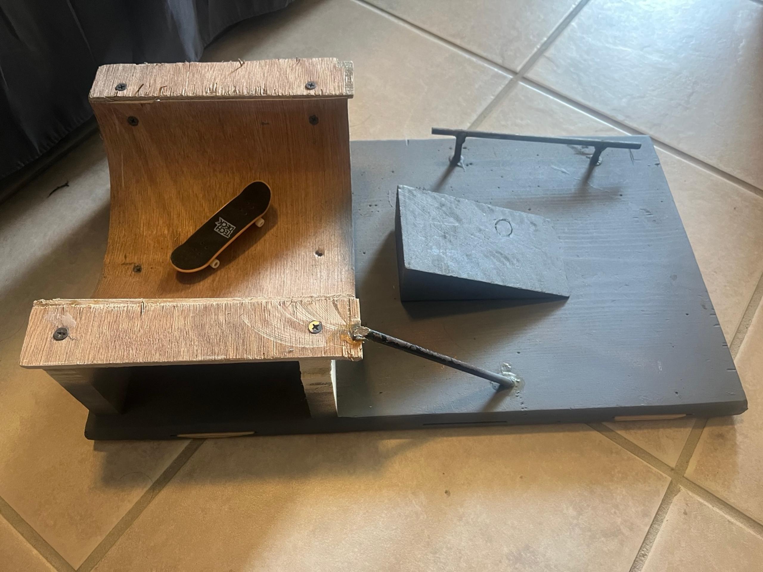 mini tech deck skating arena