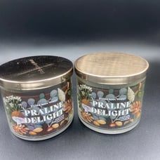 Bath & Body Works Praline Delight 3 wick Candles