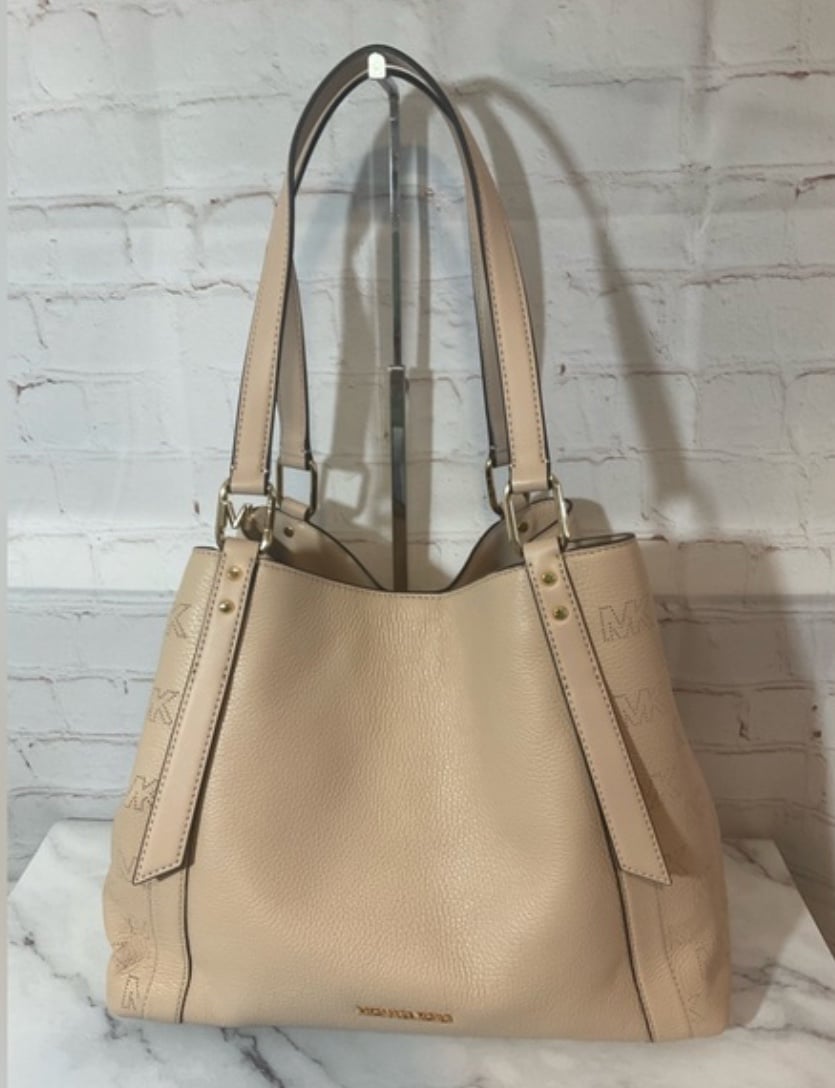 NWT Michael Kors Arlo Large Grab Tote in Light Cream