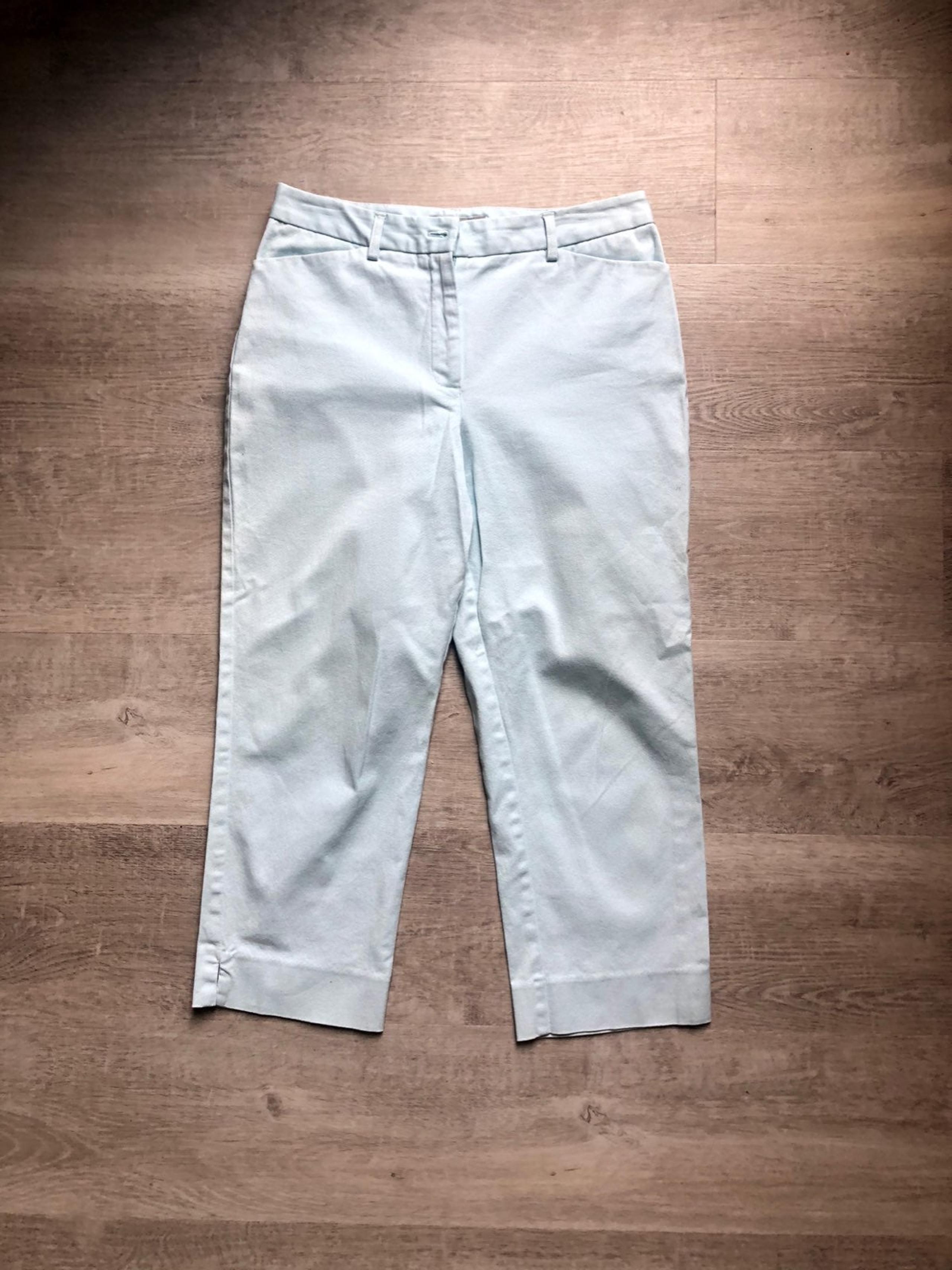 Ann Taylor cropped chino pants 6