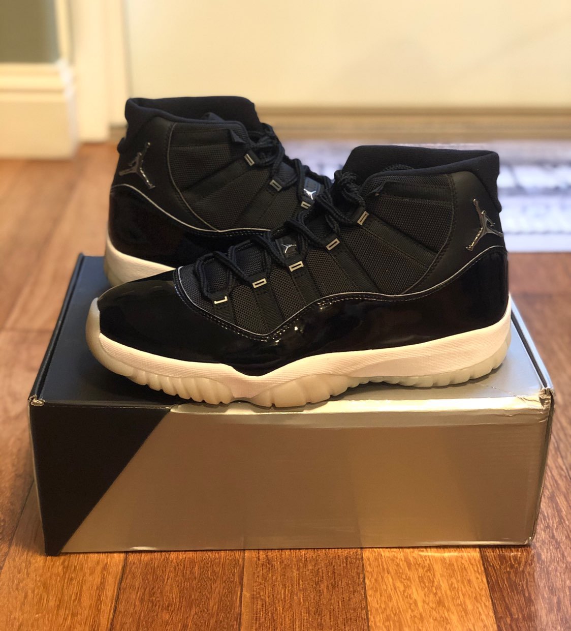 New/DS Jordan 11 Jubilee Size 12 *SHIPS NEXT DAY*