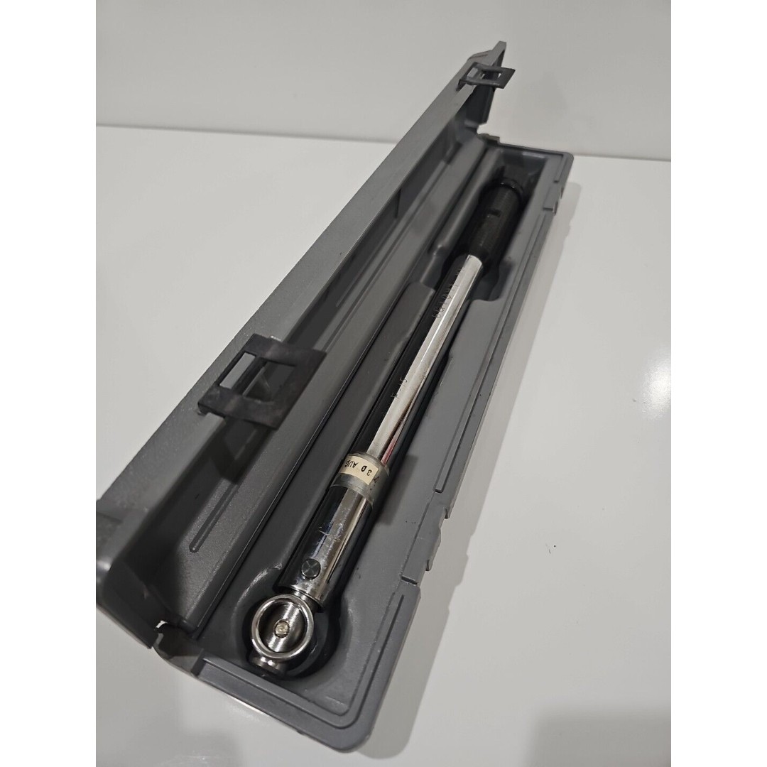 Vintage JS Technologies 3/8 drive Torque Wrench 100-750 pounds Model 52100