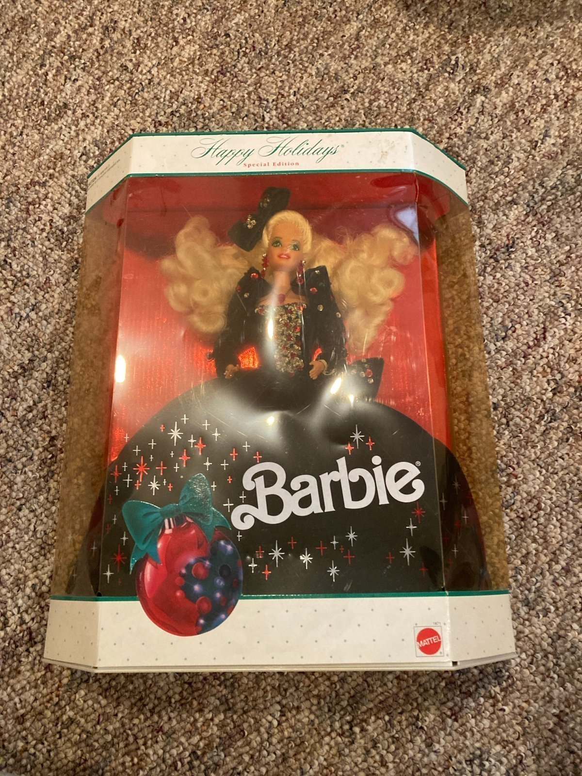 NRFB Happy Holidays Barbie 1991 special edition