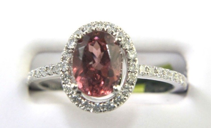 Oval Red Garnet & Diamond 14k Gold Ring