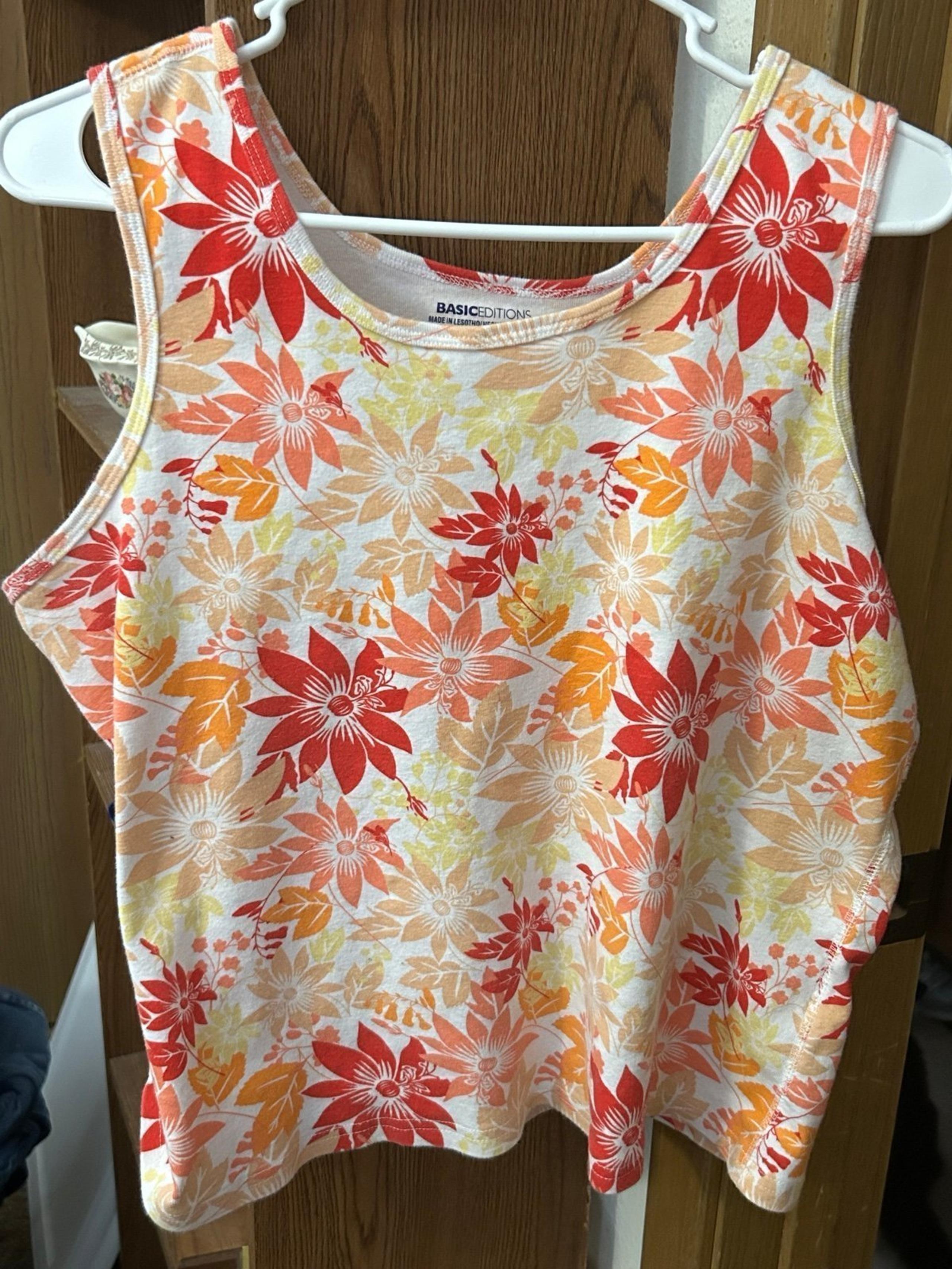 Women’s Basic Editions tank top. Beautiful floral design. Rarely worn.