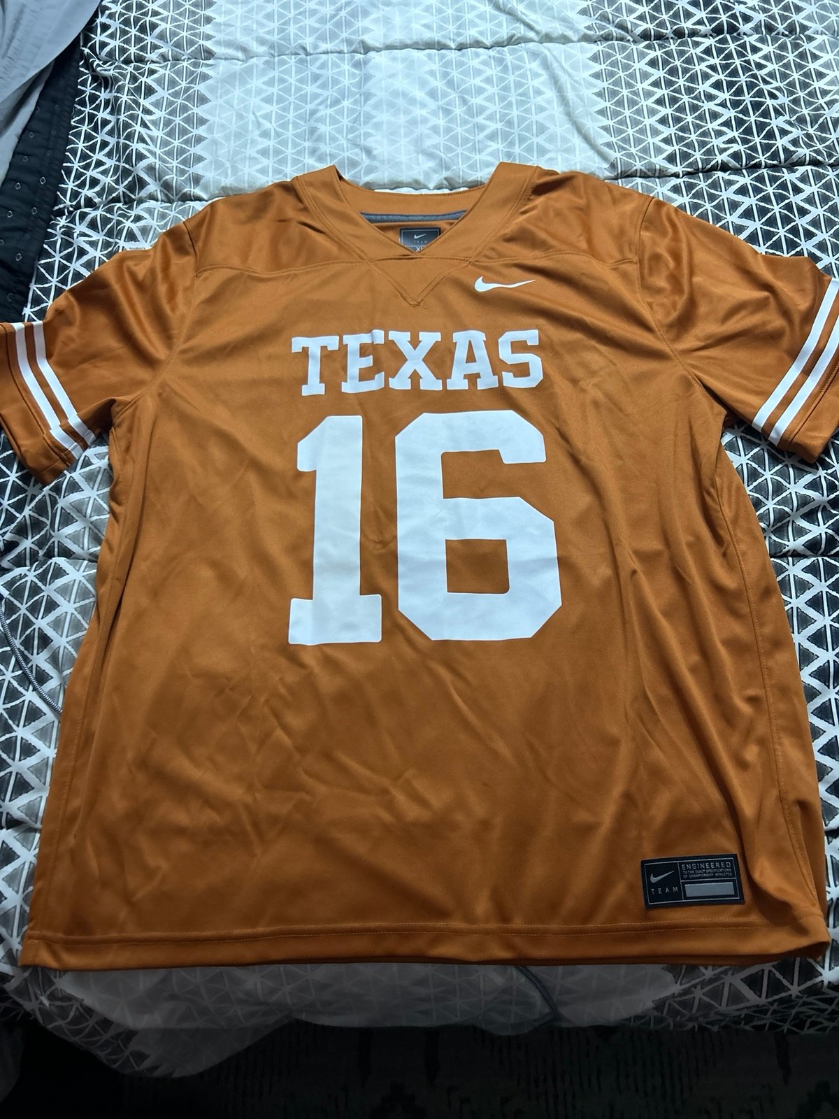 Nike, Texas Longhorns Manning jersey number 16 size men’s extra large