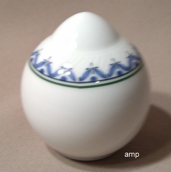 Villeroy & Boch Casa Look Salt OR Pepper Shaker (one hole) PERFECT!