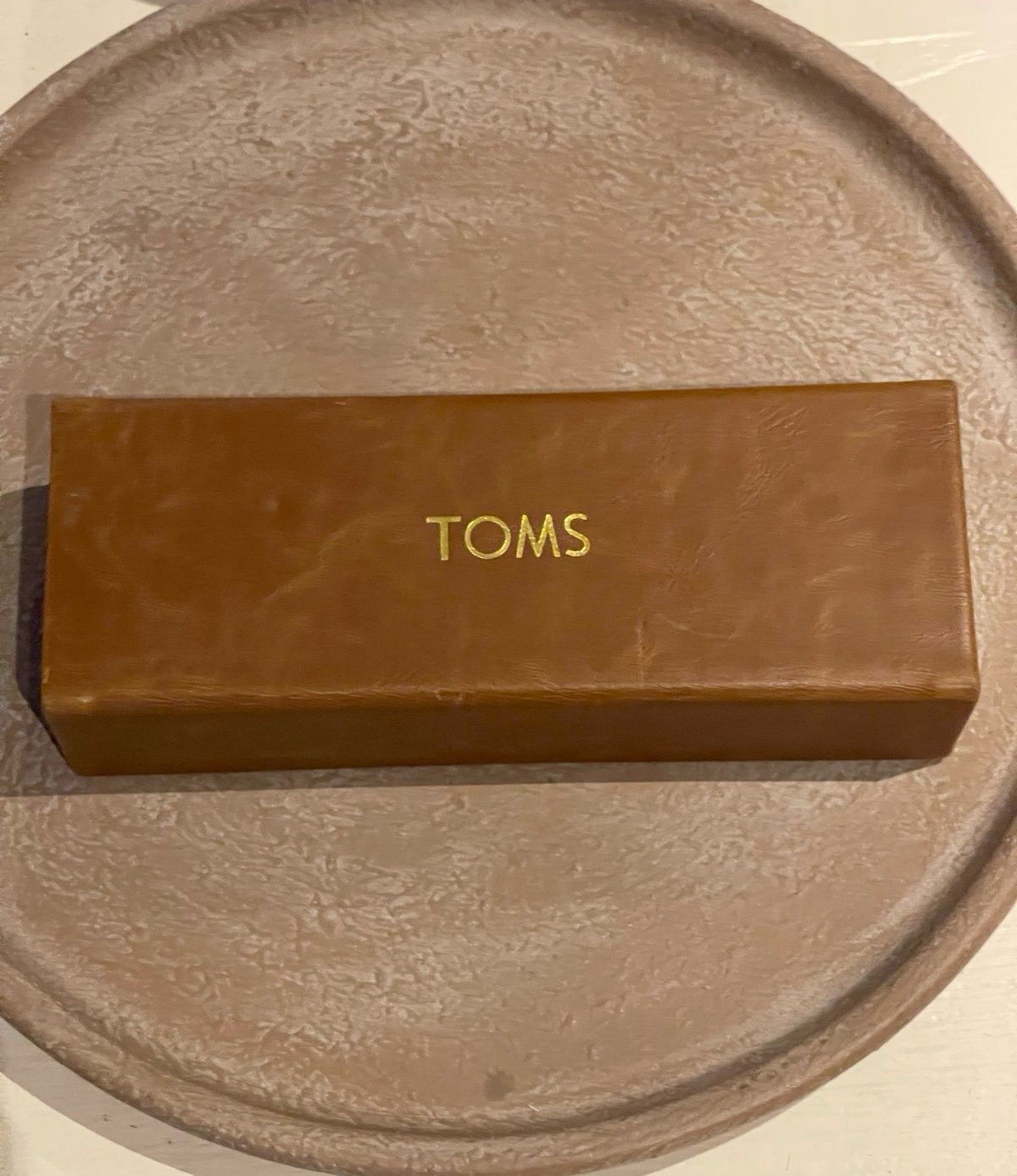 Toms leather sunglasses case