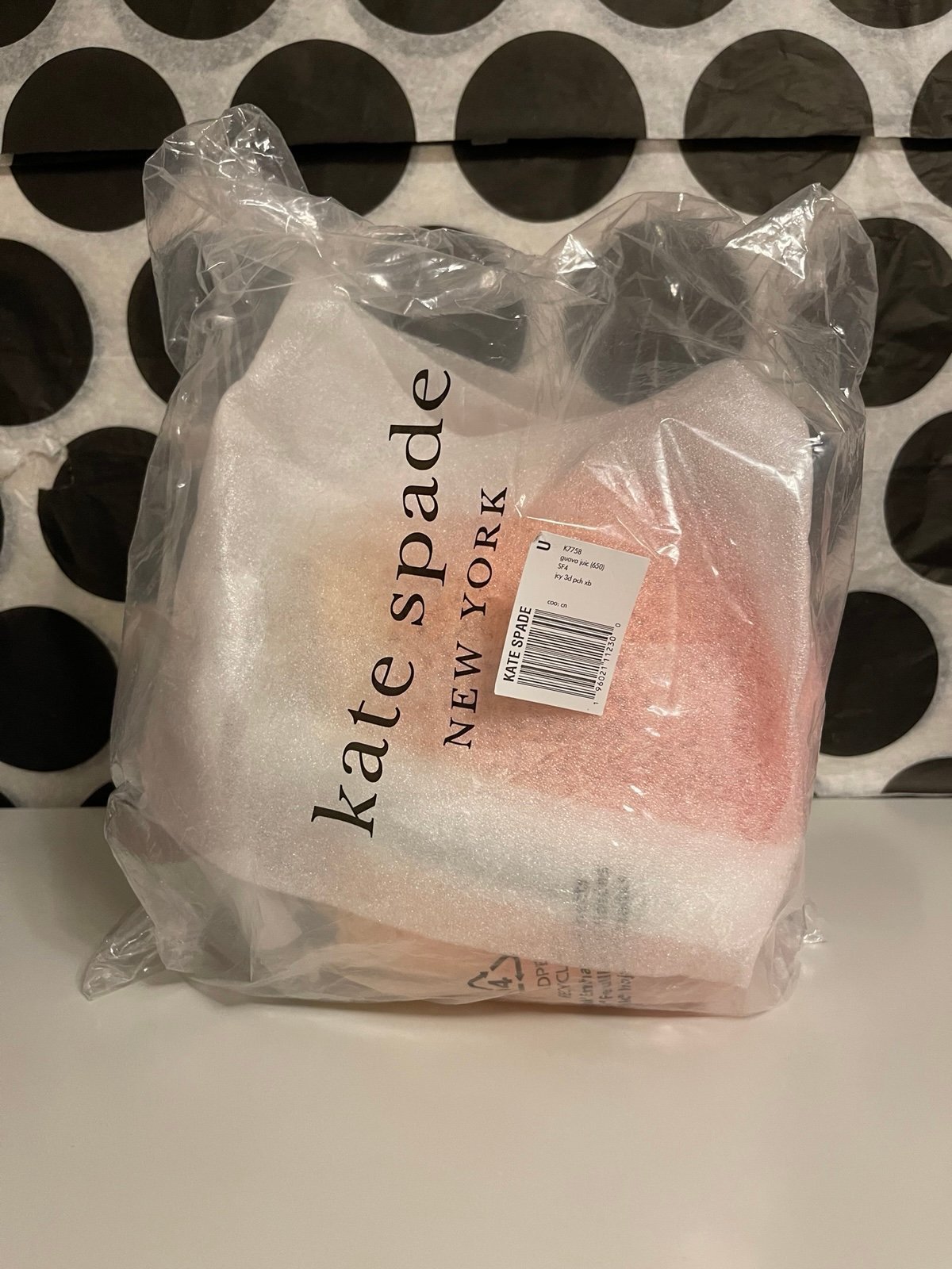 入荷中 NWT Kate Spade Juicy 3-D Peach Crossbody 語学・辞書・学習参考書