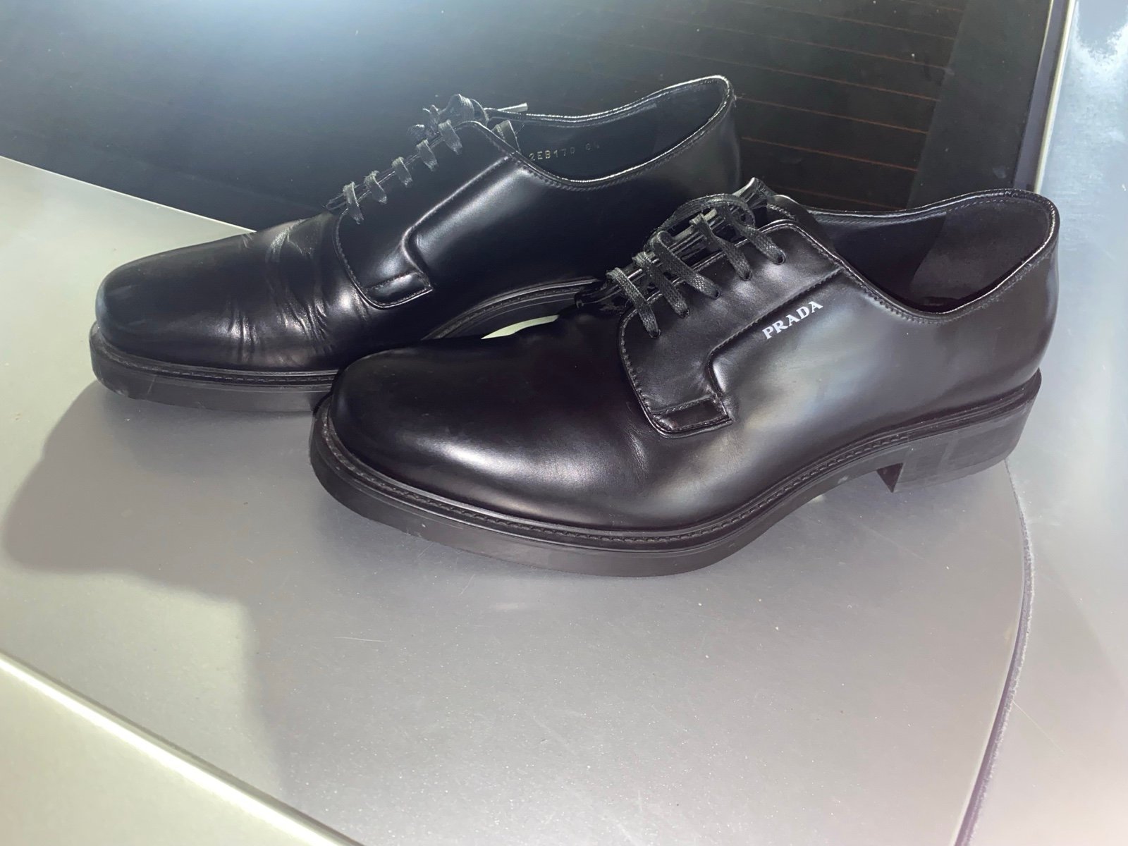 Men’s business shoes
