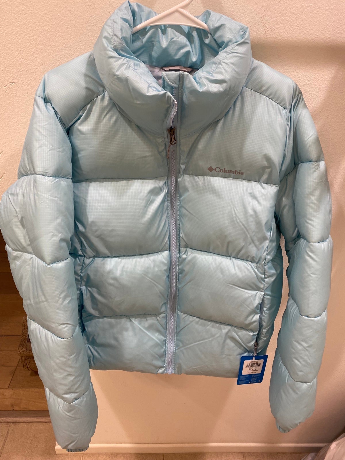 Brand new Columbia ladies Puffer jackets size XL retail 180
