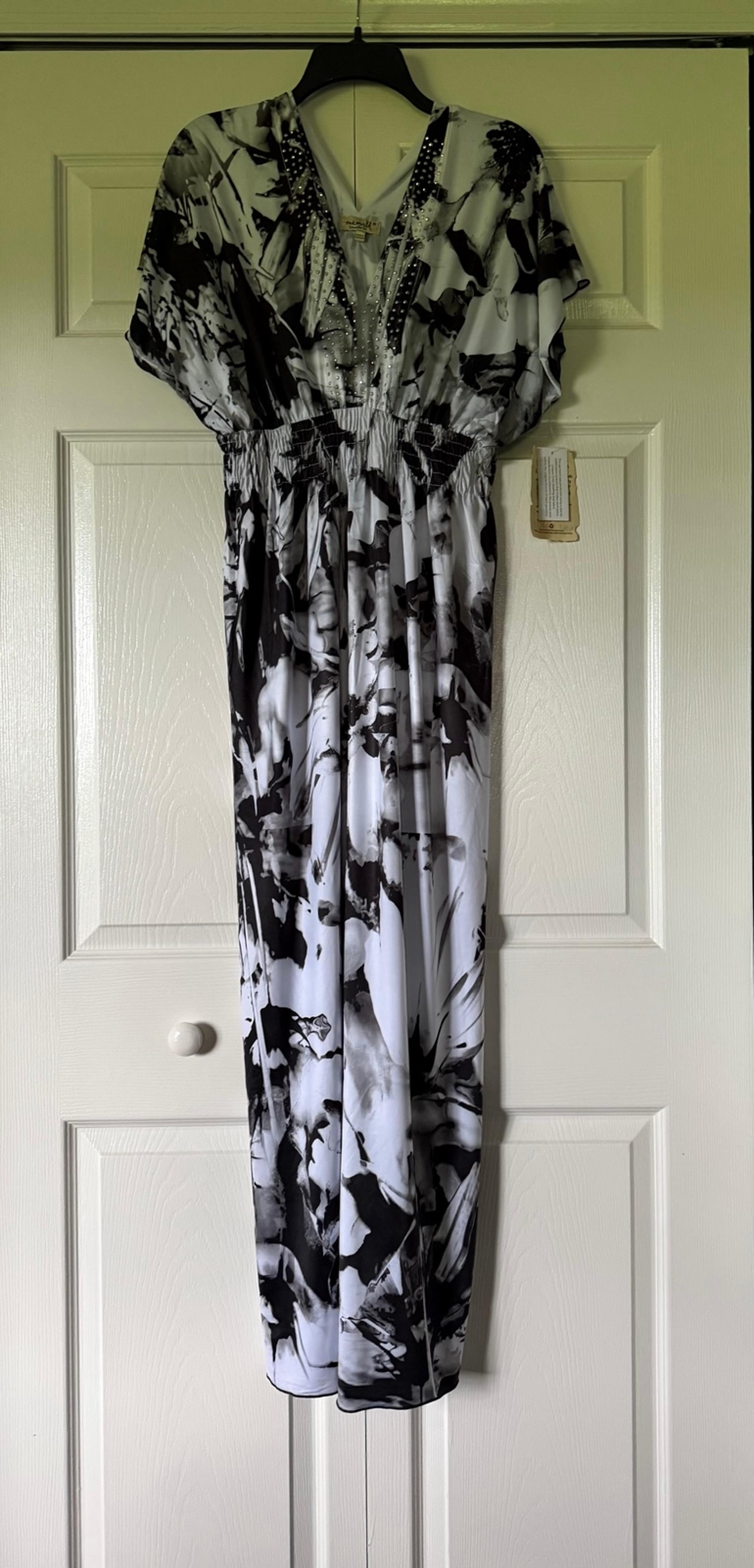 Black and White Abstract Maxi Dress - One World