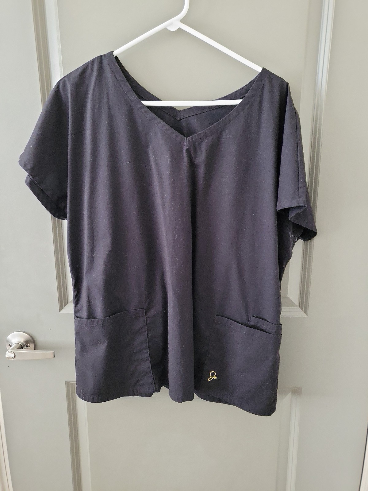 Jaanuu Scrub set NWOT