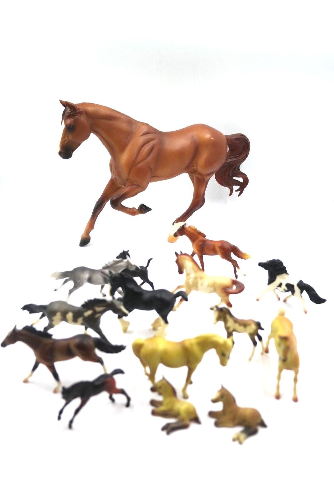 Breyer Horses Lot Multiple sizes and colors