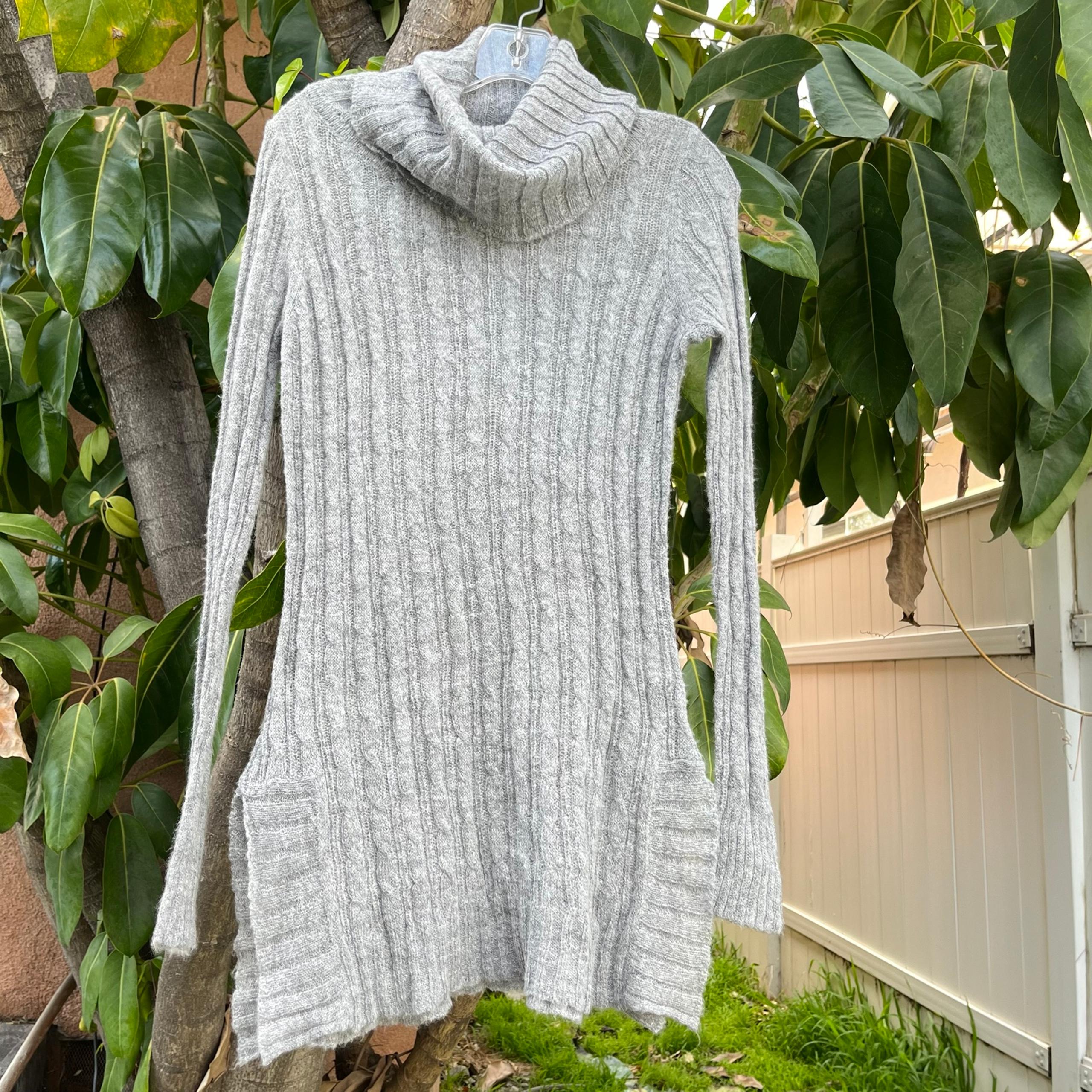 Kersh Ribbed Knit Turtleneck Sweater in Grey.