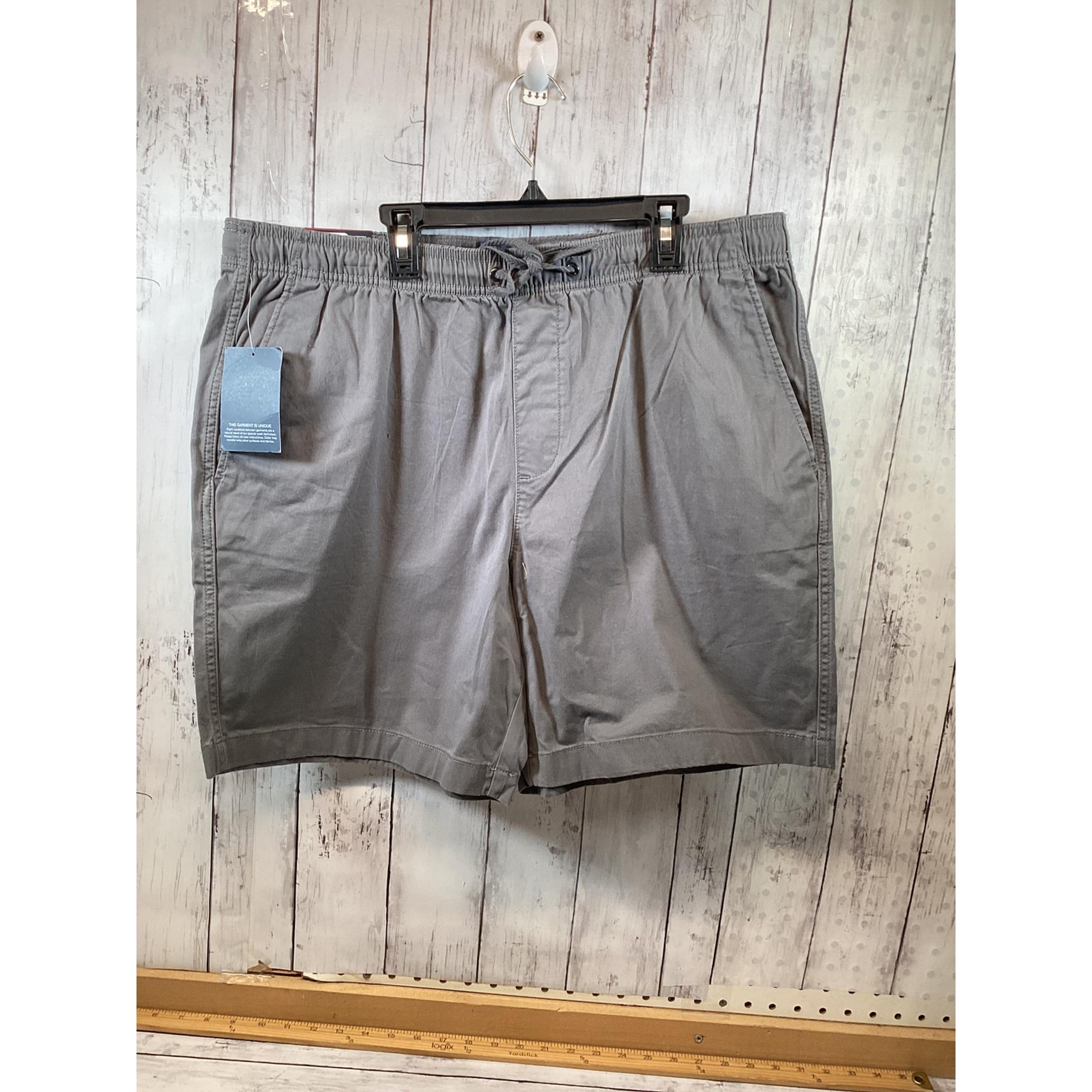 Gap Men Grey Casual Shorts Elastic Waist Activewear Size X-Large NWT