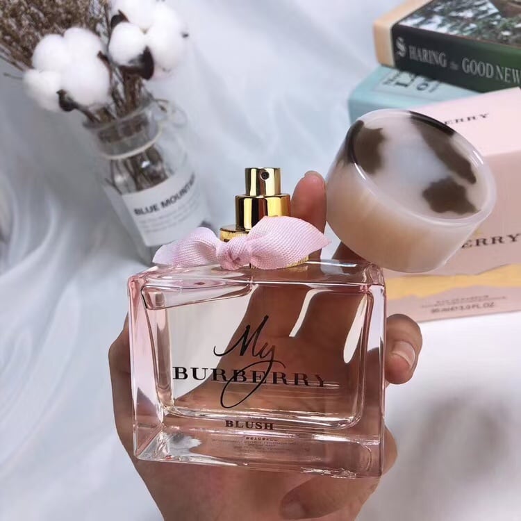 burberry perfume pink