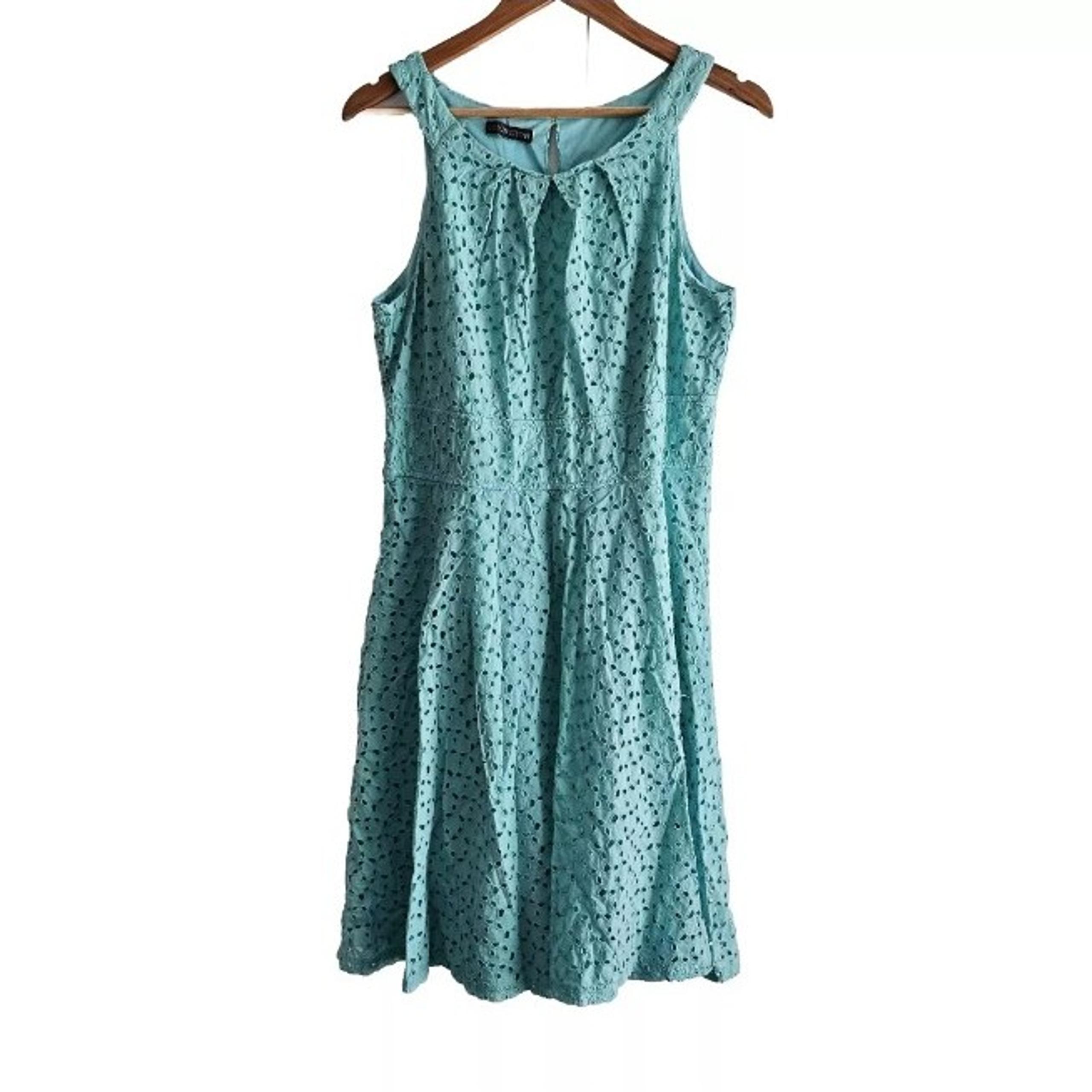 Covington Sleeveless Eyelet Aqua Flare Dress Lined Size XL Above Knee Halter