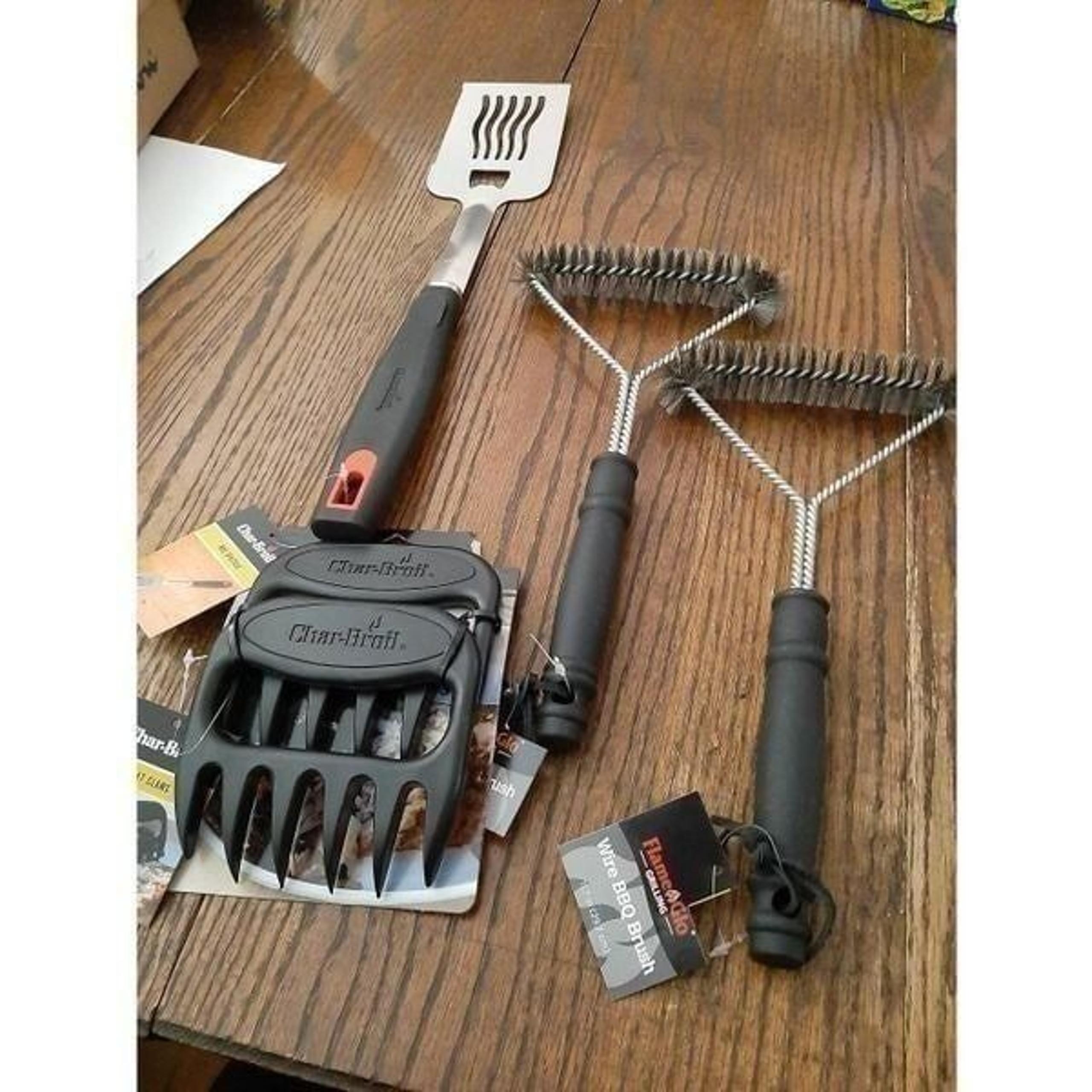 New BBQ Grilling Cooking Essentials Spatula Meat Claws Grill Brushes NWT