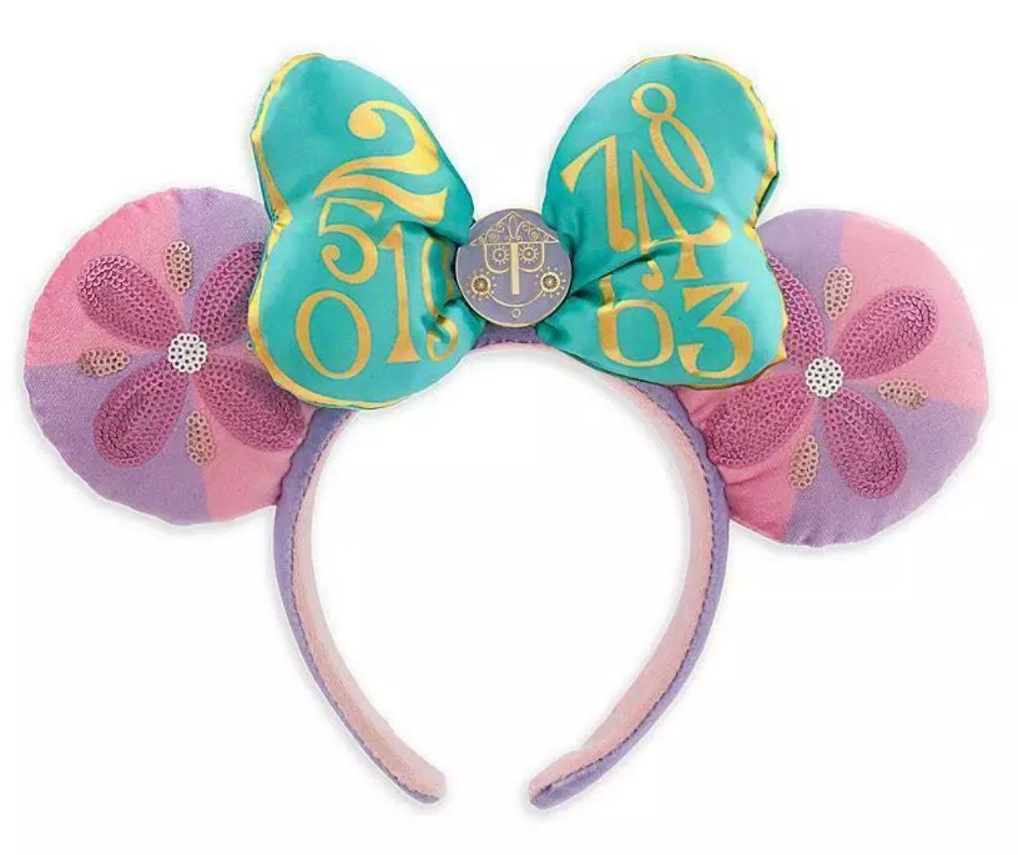 Minnie Main Attraction April Ears