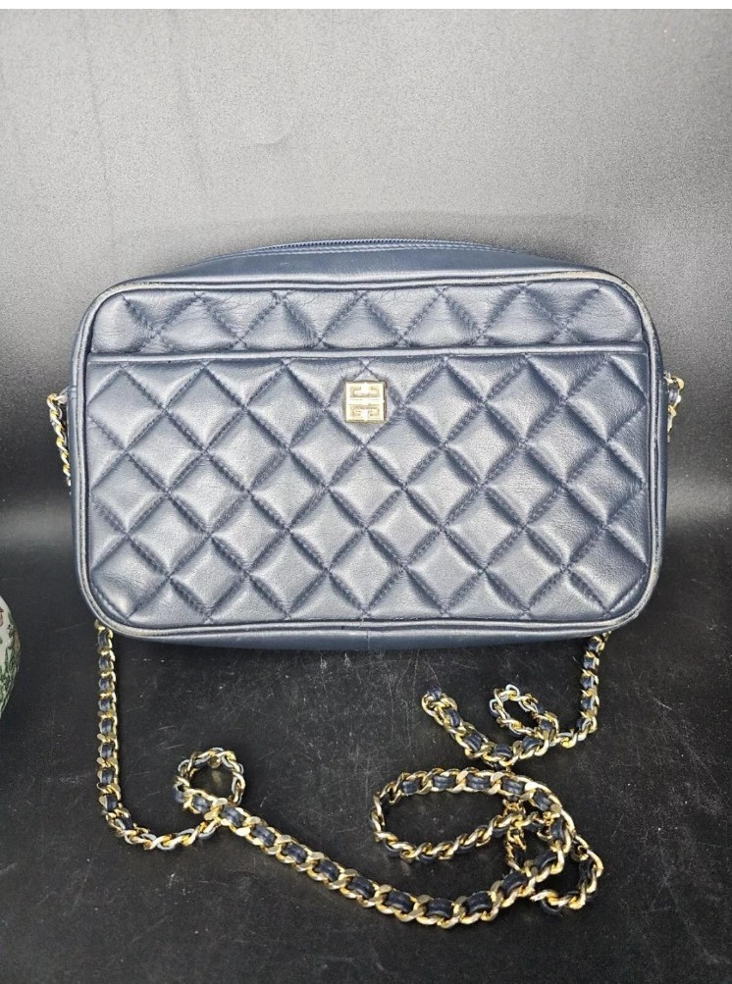 Givenchy Cross body blue quilted shoulder bag