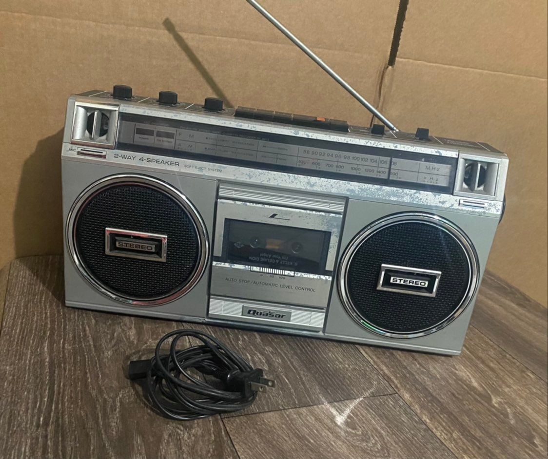 Vintage Quasar GX-3603 AM/FM 2-Way 4 Speaker Cassette Boombox Tested and Working