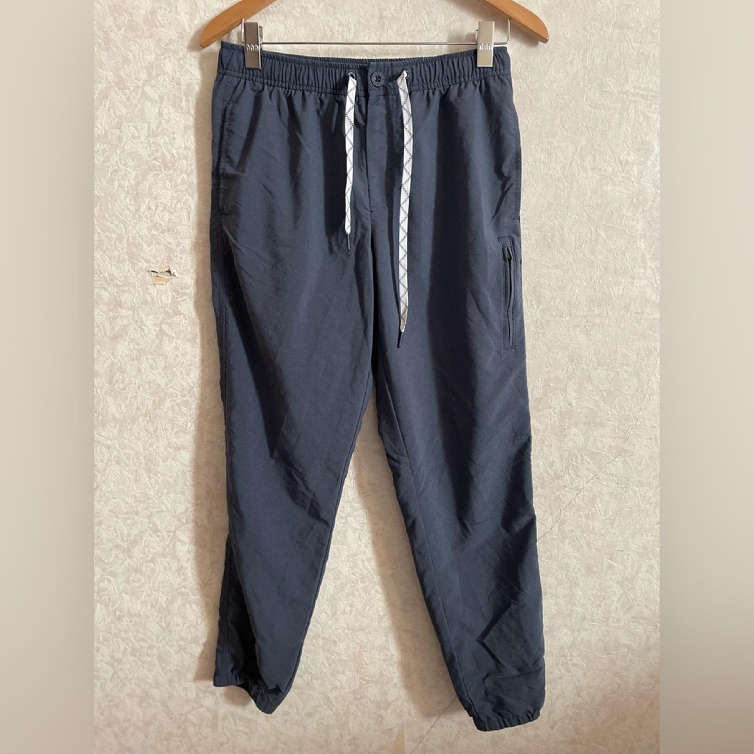 Vineyard Vines men's small on the go athletic jogger pants