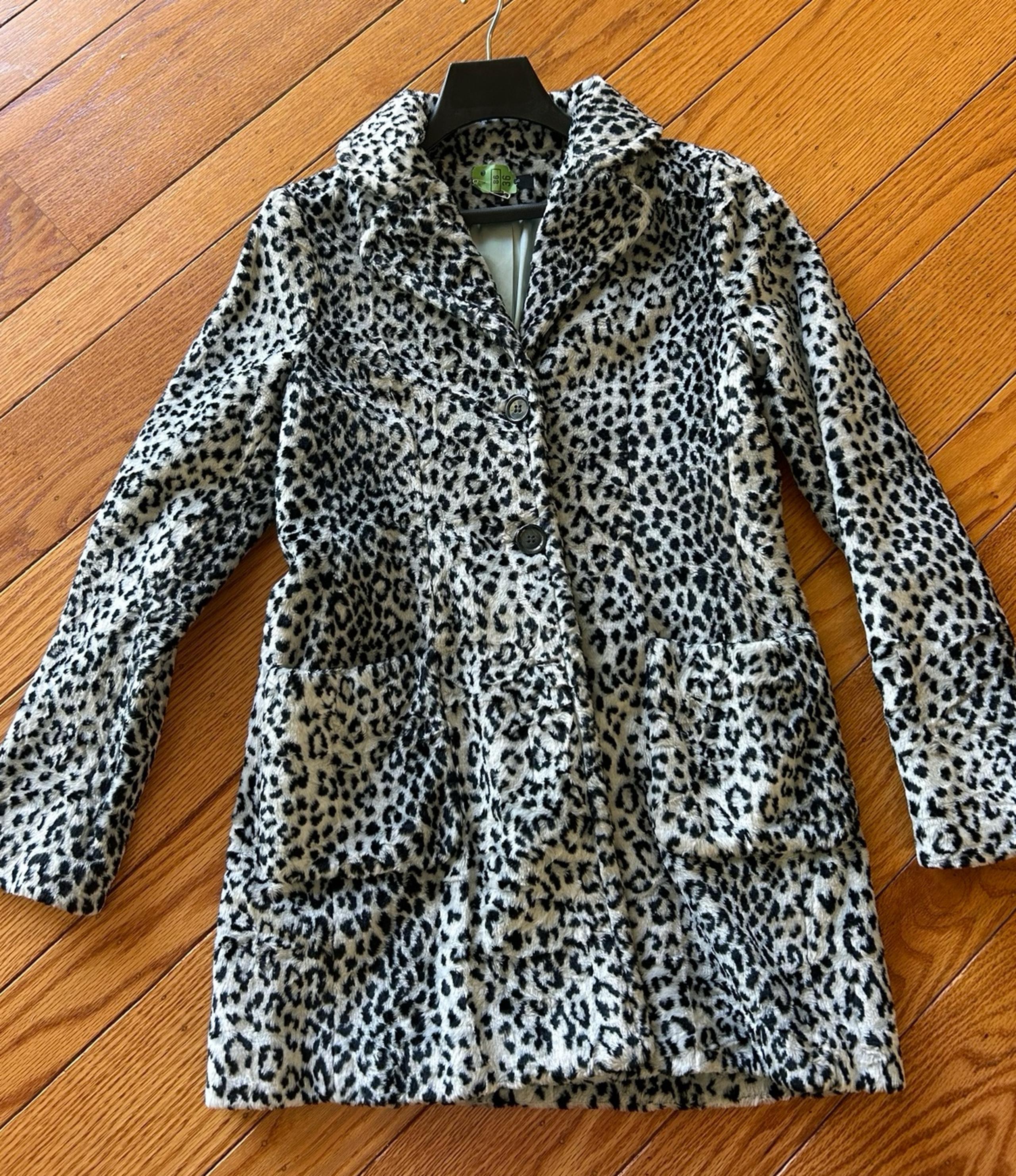 Vintage Karen Kane fuzzy coat