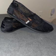 TOMS shoes