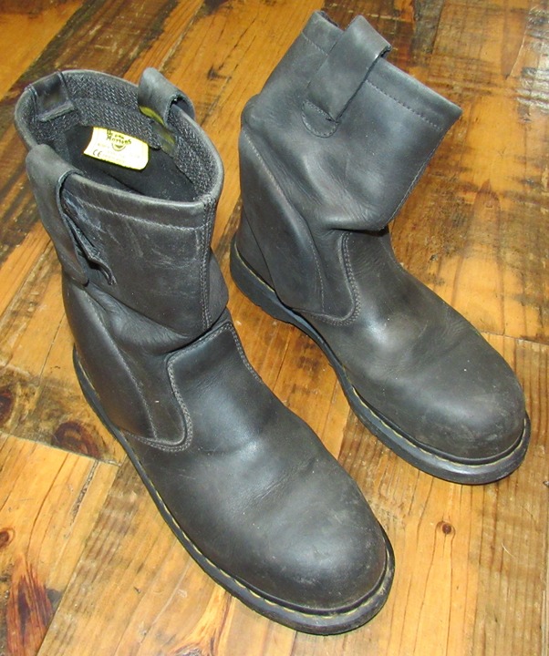 Doc Dr Martens Black Leather Steel Toe Men's Size 11 Slip On Boots Moto