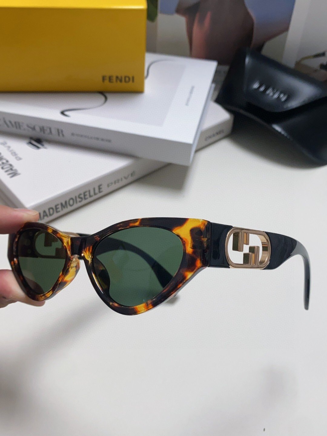 sunglasses women