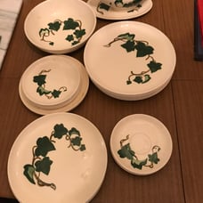 dinnerware set