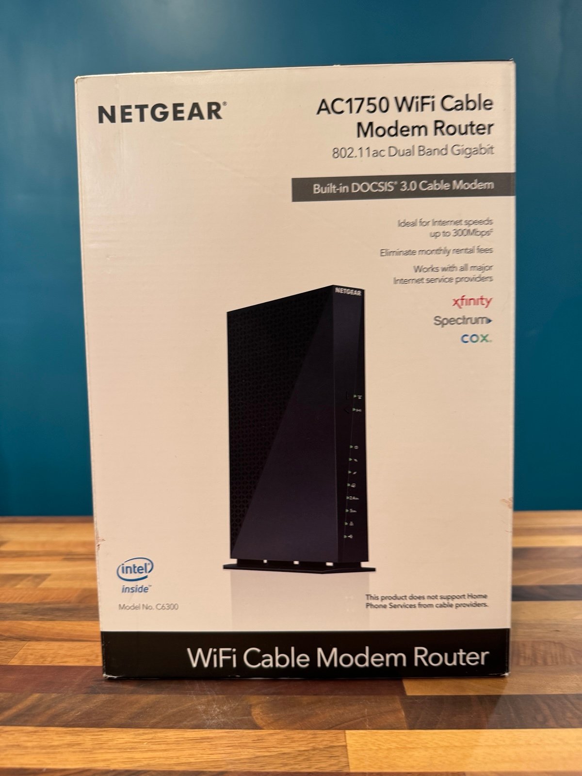NETGEAR AC1750 680 Mbps 4 Port Gigabit Wireless AC Modem And Router Combo