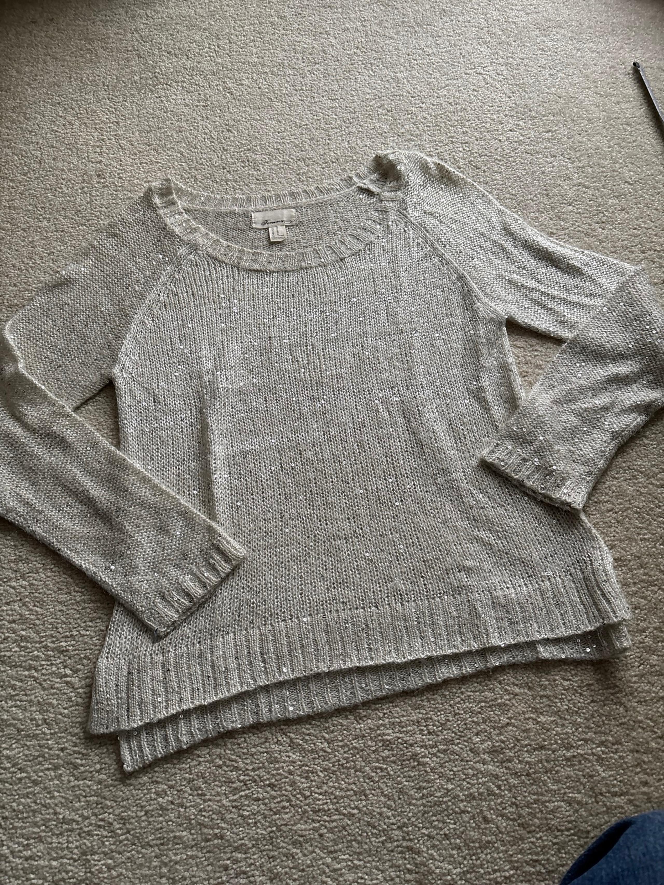 F21 Ivory Sweater With Silver Sequins Holiday Women’s Size Medium