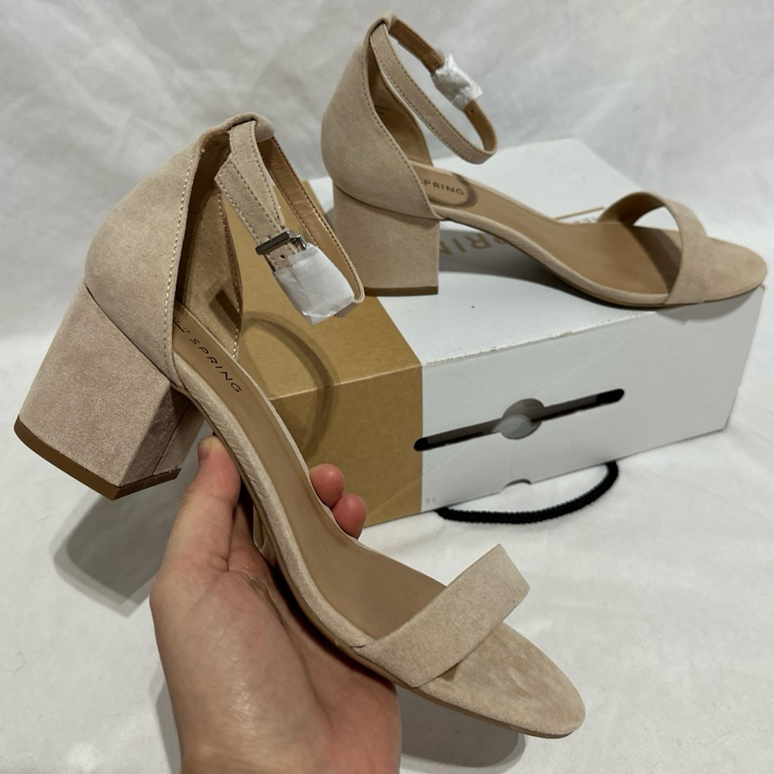 Call it Spring By Aldo Stangarone 32 Bone Suede Kitten Block Heels New Women’s 8