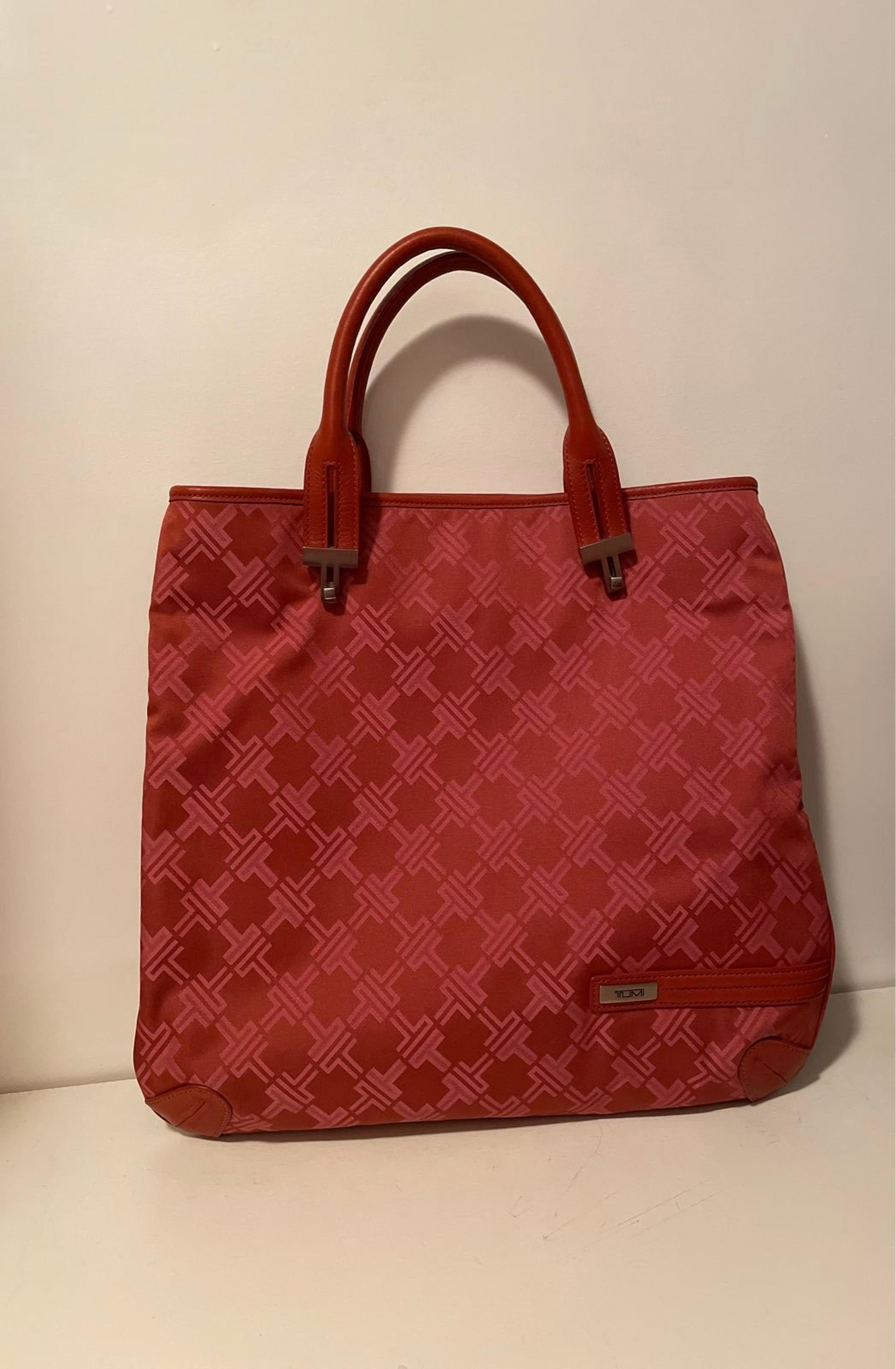 Tumi magazine tote
