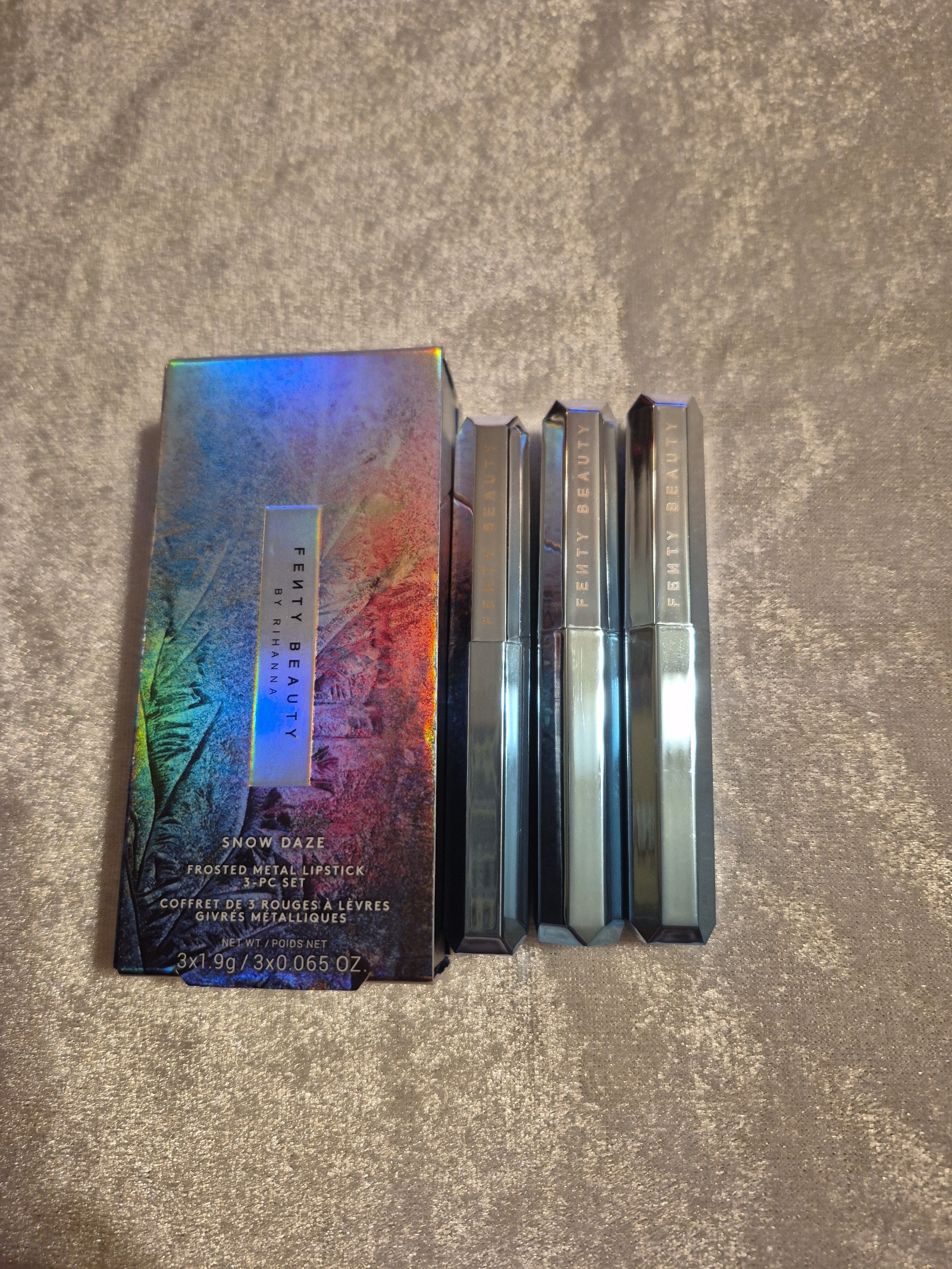 FENTY BEAUTY SNOW DAZE FROSTED METAL LIPSTICK 3 PIECE LIMITED-EDITION SET