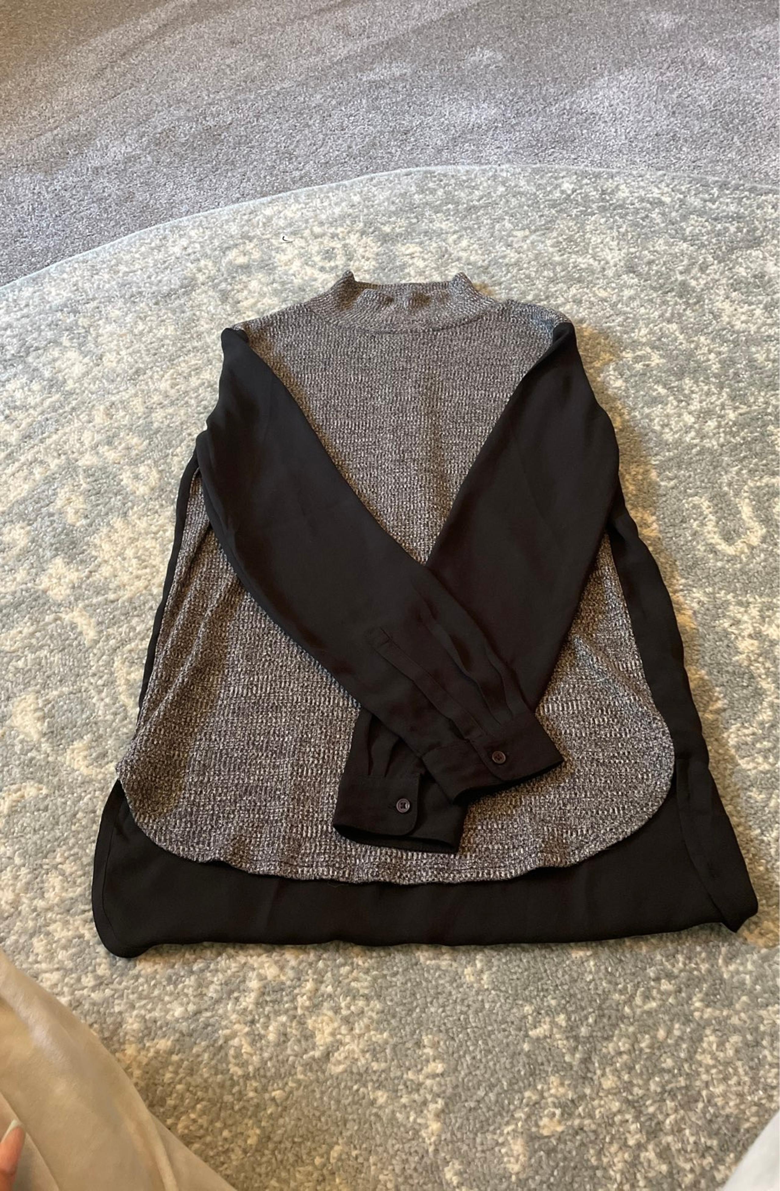 Ann Taylor LOFT mock neck sweater