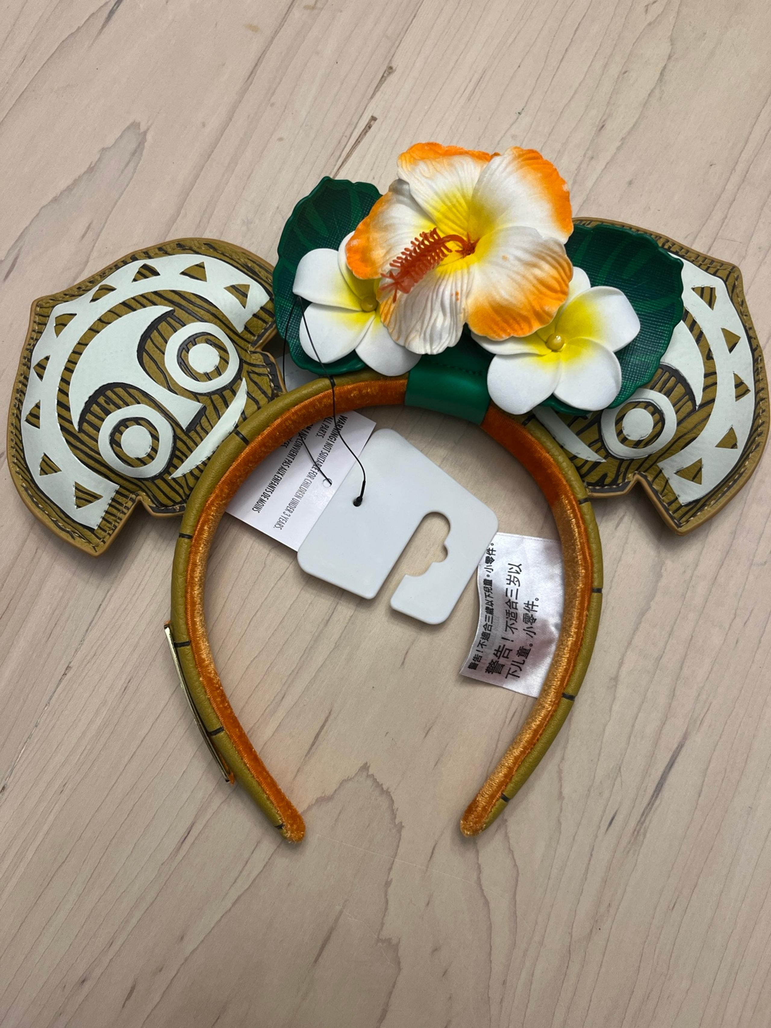 Polynesian Loungefly Minnie Flower Ears