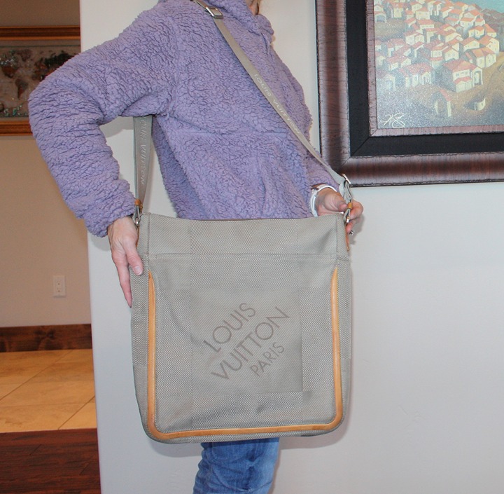 Authentic LOUIS VUITTON 1390 Compagnon GM Large Damier Geant Messenger Bag Gray