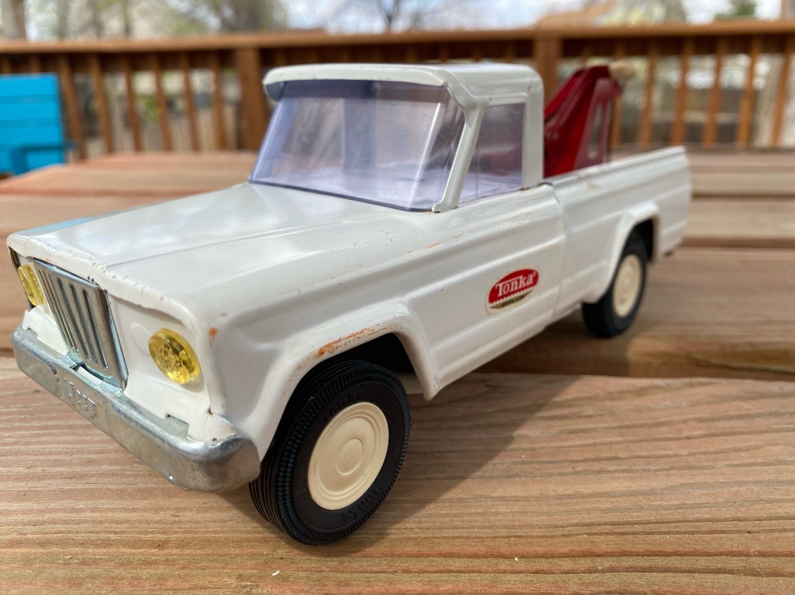 Tonka Jeep tow truck Mound Minn pressed steel